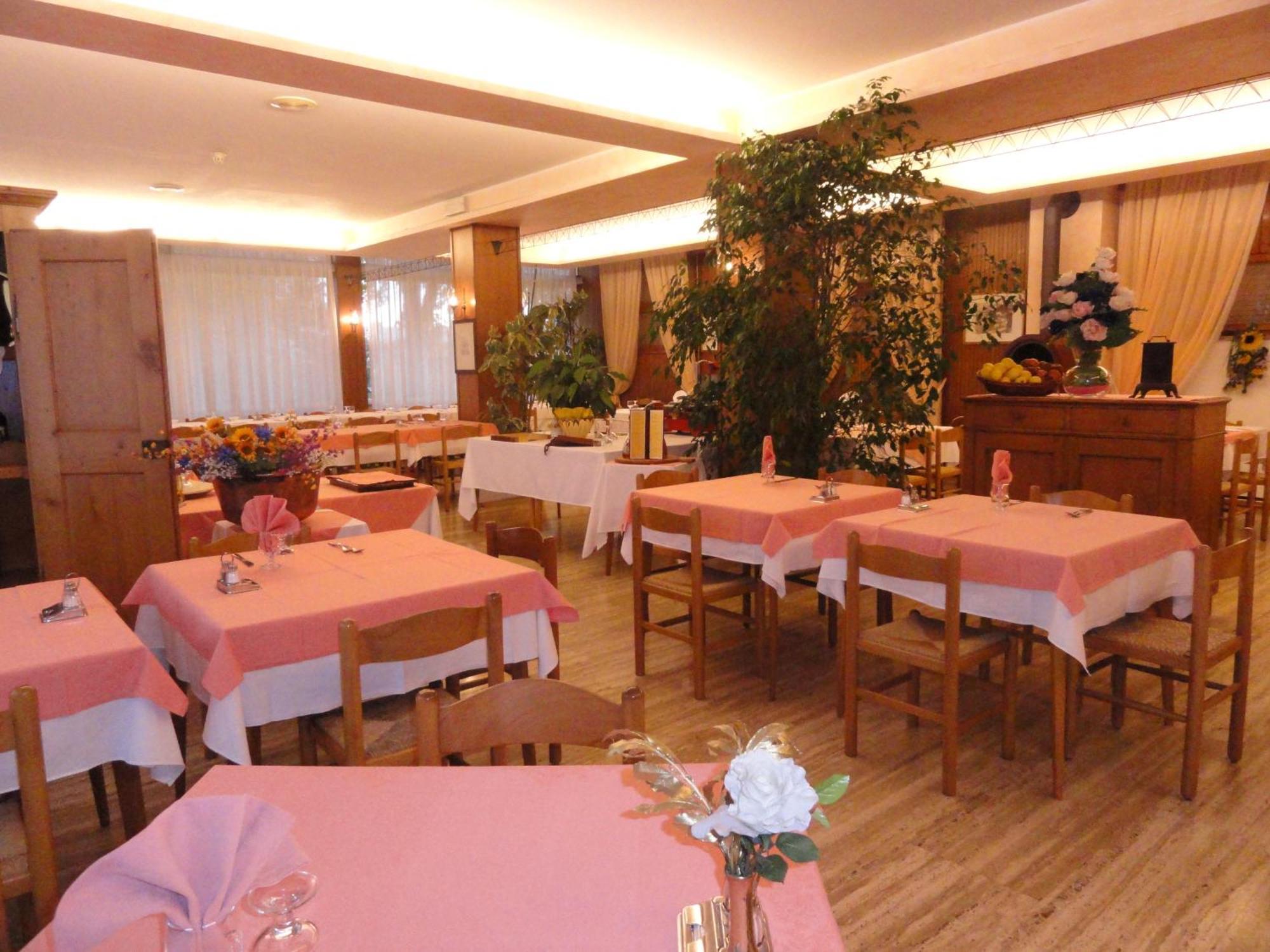 Albergo Ristorante Cima I Pra' Ponte nellʼAlpi Exteriér fotografie