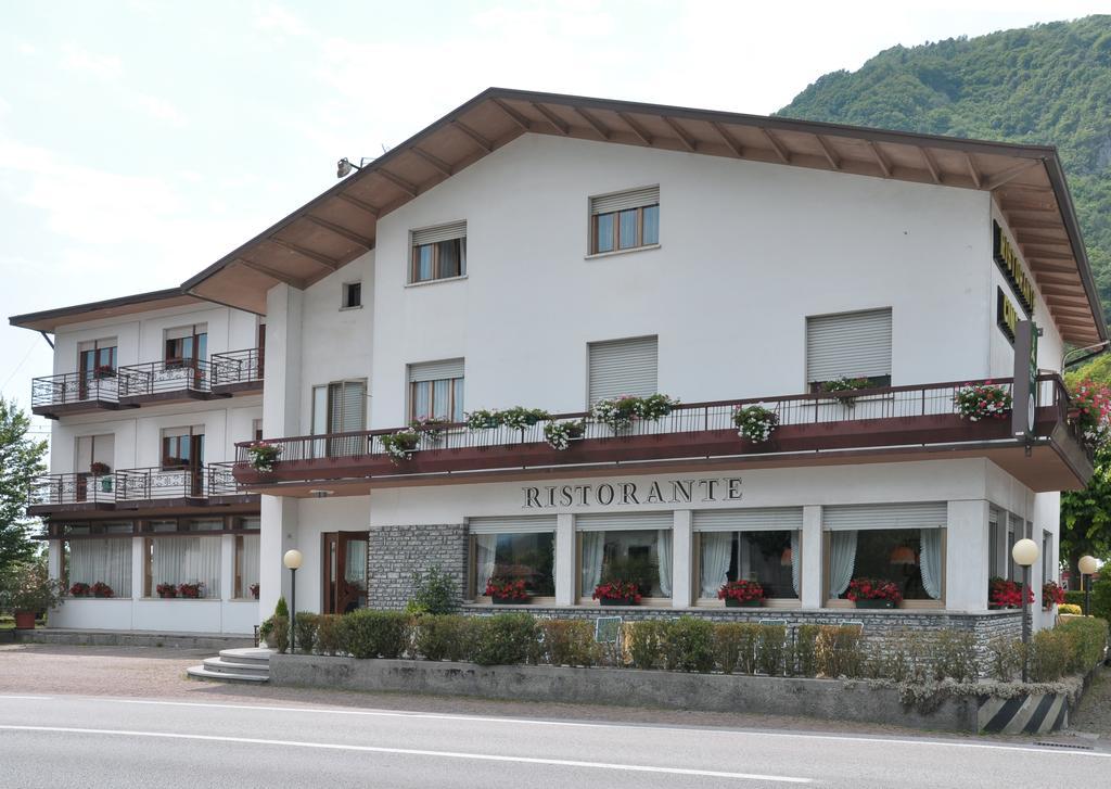 Albergo Ristorante Cima I Pra' Ponte nellʼAlpi Exteriér fotografie