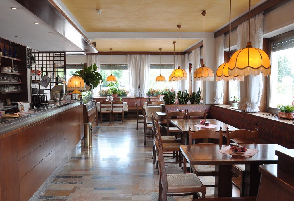 Albergo Ristorante Cima I Pra' Ponte nellʼAlpi Exteriér fotografie
